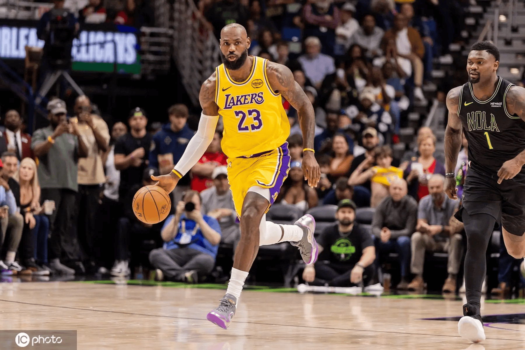 湖人以攻代守造经典逆转 41岁老詹末节再当救世主